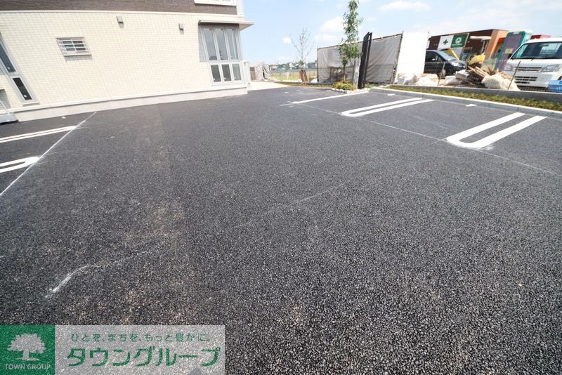 駐車場　駐車場