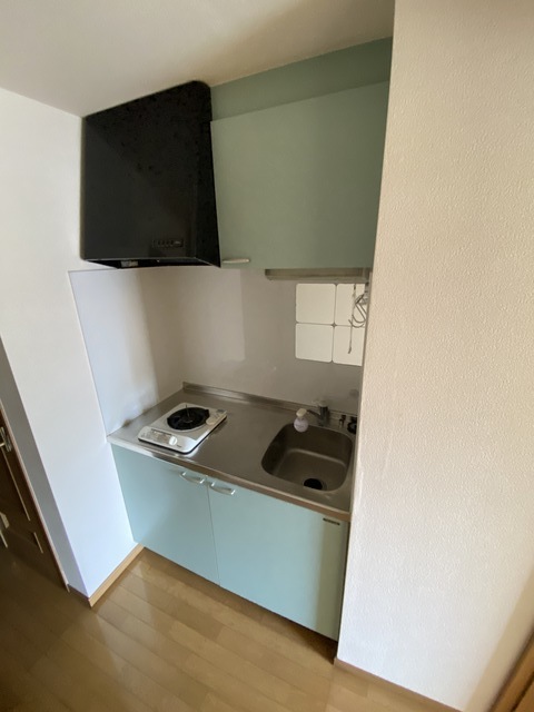 キッチン　１口ガスコンロ搭載。