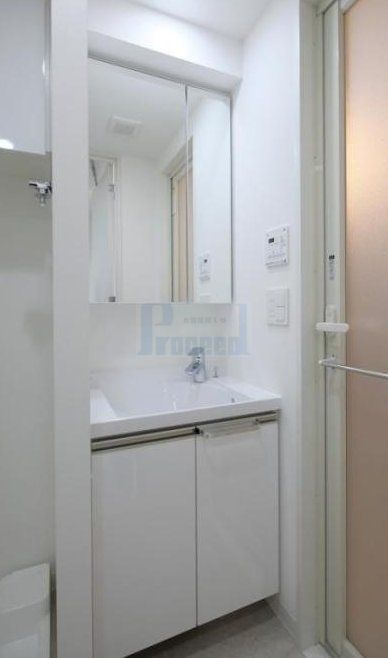 洗面設備　使いやすい独立洗面台☆