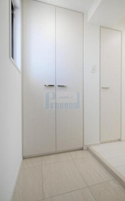 玄関　広々とした玄関部分