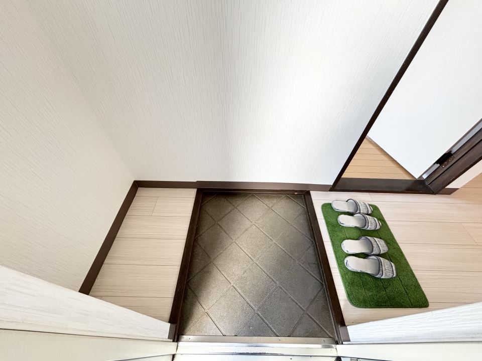 玄関　靴箱を置けちゃいます！