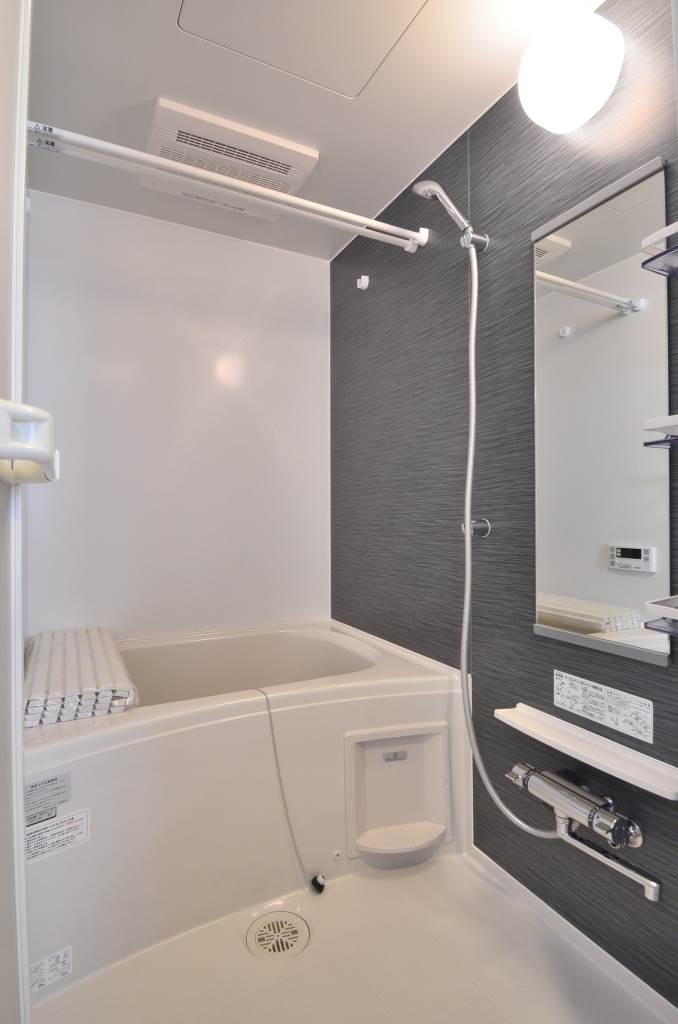 バス・シャワールーム　同タイプ別部屋の写真です♪