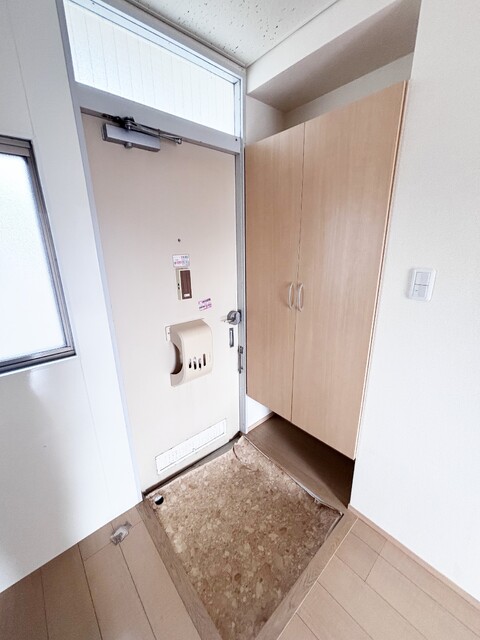 玄関　※清掃前です