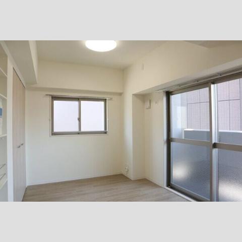 居室・リビング　室内