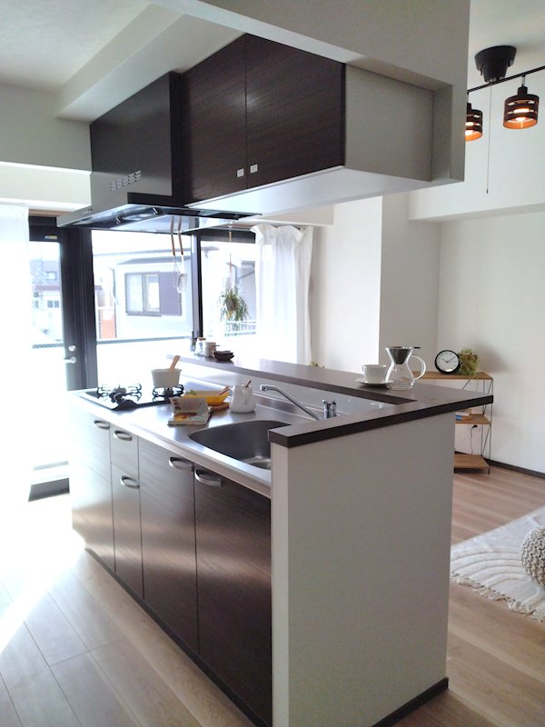 キッチン　システムキッチン♪（同間取り6Fのお部屋です）