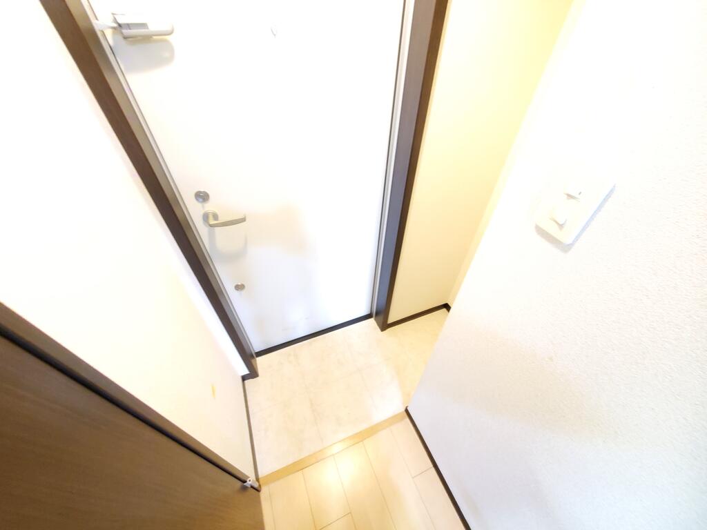 フジパレス杉本町EASTの玄関写真