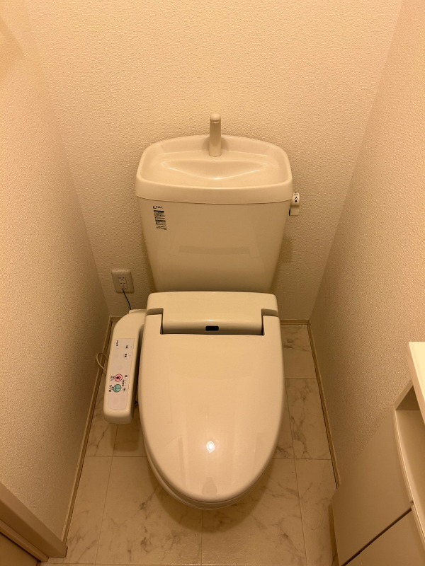 トイレ　図面と現状に相違がある場合には現状を優先