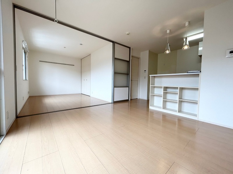 居室・リビング　図面と現状に相違がある場合には現状を優先