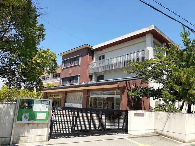 小学校　彦根市立高宮小学校（小学校）まで1450m