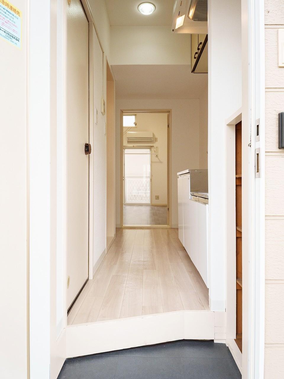 玄関　明るい玄関