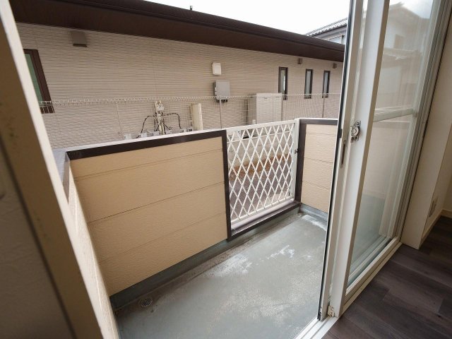 バルコニー　バルコニー日当たり良好