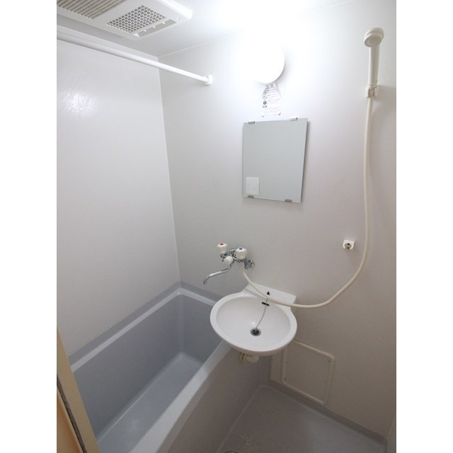 バス・シャワールーム　洗面と一緒