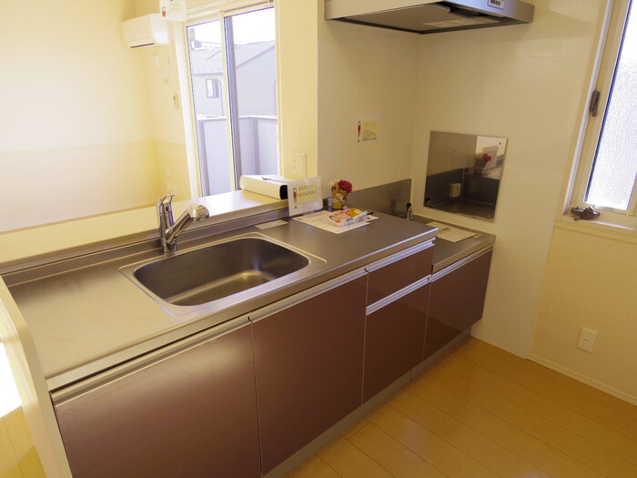 キッチン　対面式キッチン(IH対応コンセント付）