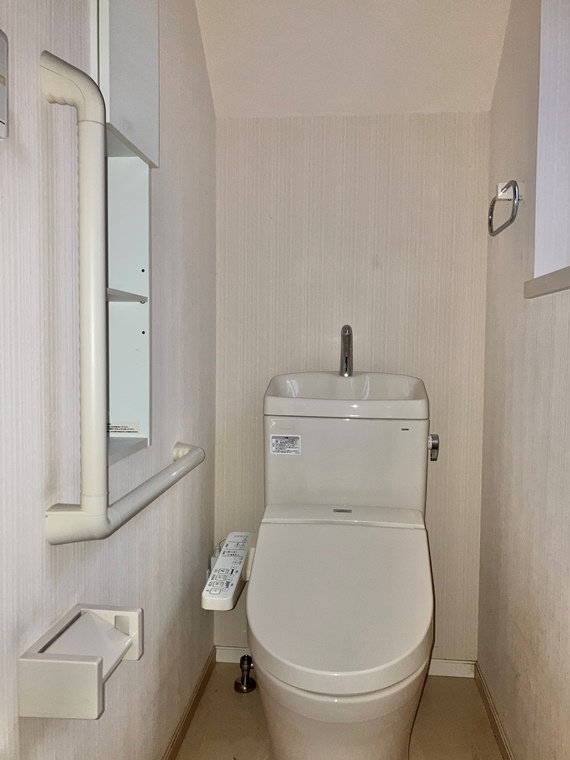 トイレ　清潔感のあるトイレです