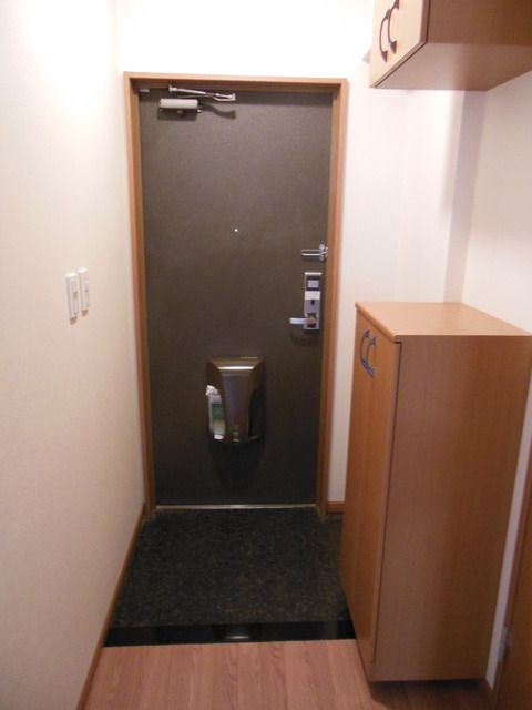 玄関　★お部屋探しは株式会社タウンハウジング東京まで★