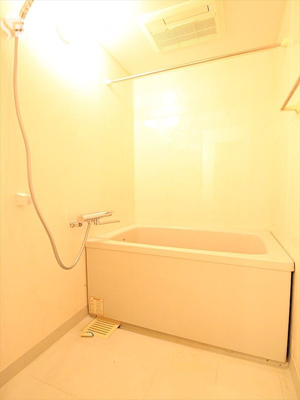 バス・シャワールーム　バスルーム