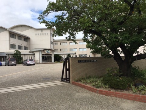 中学校　安城市立安城西中学校（中学校）まで2995m
