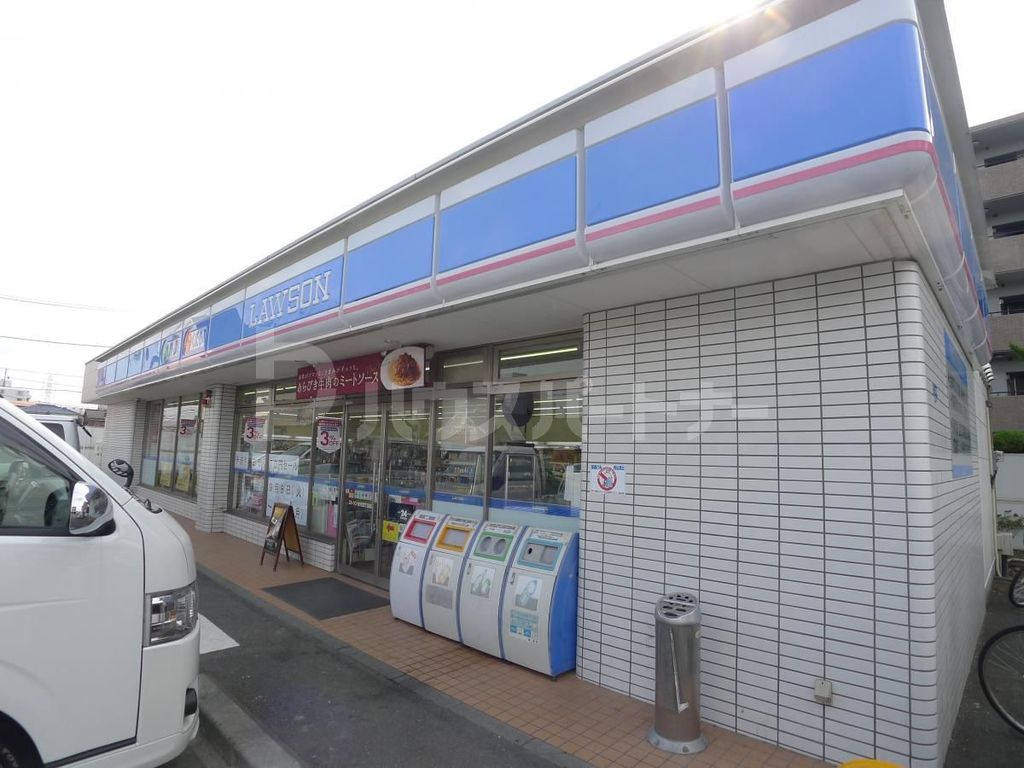 コンビニ　ローソン水元4丁目店（コンビニ）まで300m