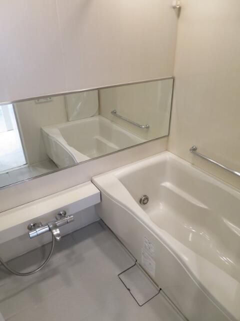 バス・シャワールーム　別部屋参考写真