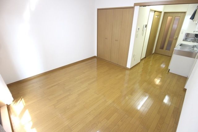 居室・リビング　★広々とした開放感あるお部屋★