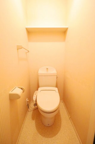 トイレ　ゆったりとした空間のトイレです