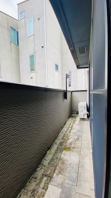 バルコニー　※現況優先となります。