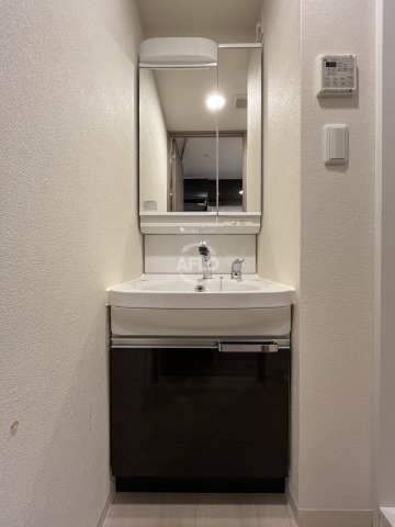 洗面設備　PHOENIX新大阪　洗面所