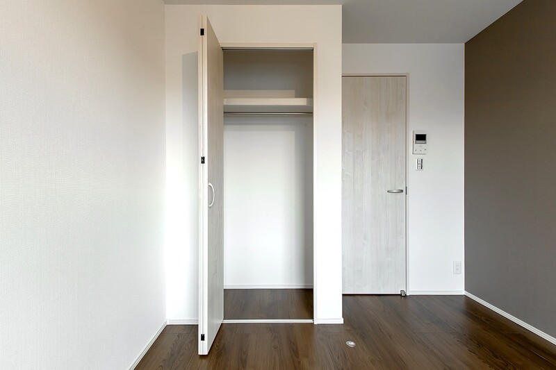 収納　寝室のクローゼット　※反転タイプ別部屋