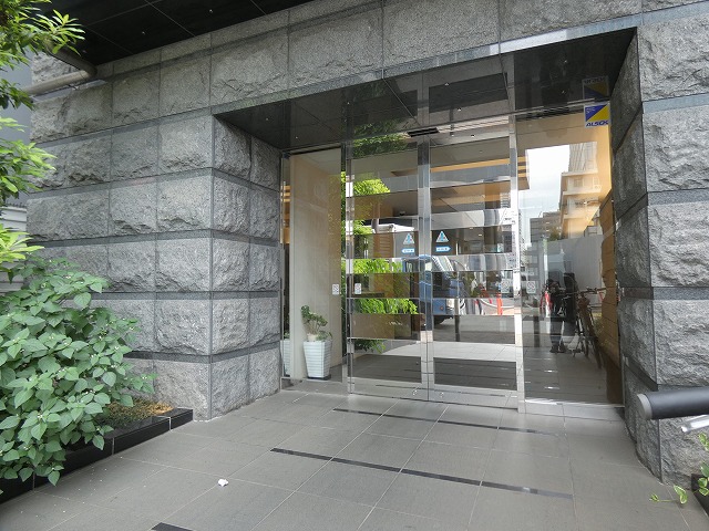 エントランス　エントランス