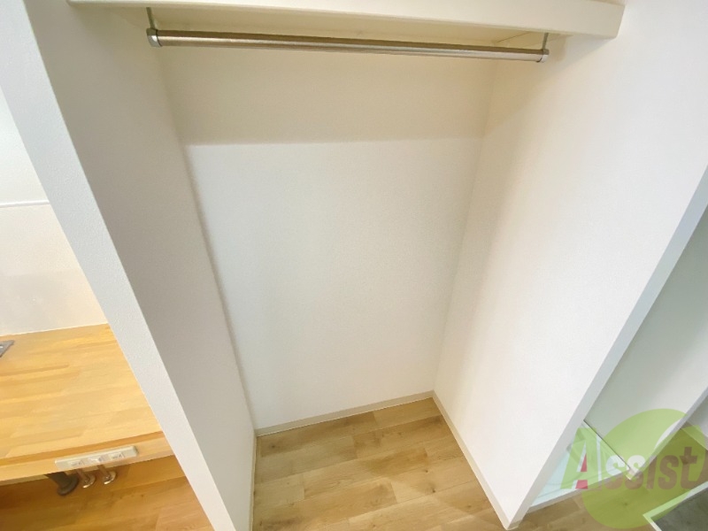 収納　こちらはです。かなり広いスペースがありますね。