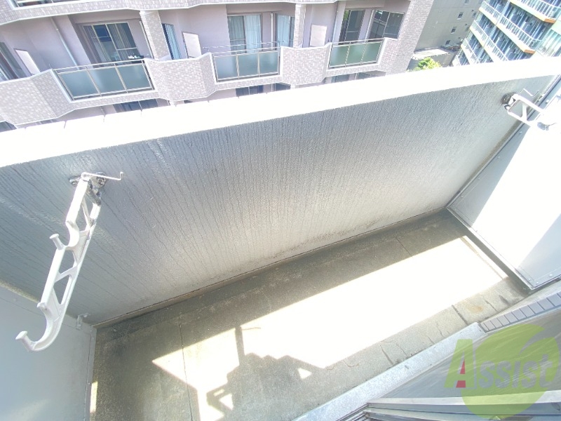 バルコニー　こちらはバルコニーです。洗濯物も干せますね。