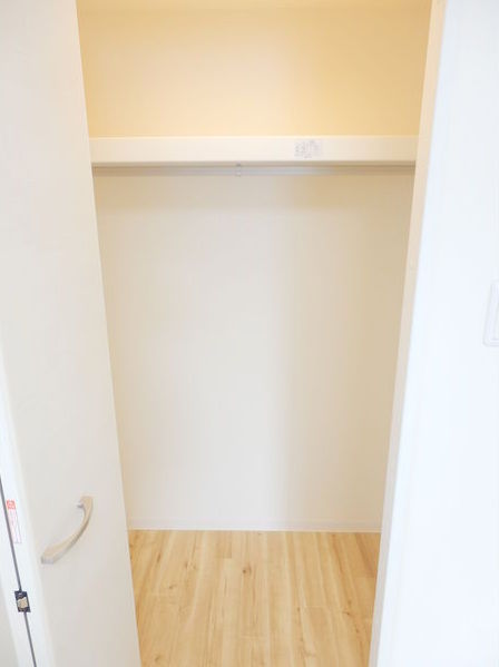 収納　大きなウォークインクローゼット☆