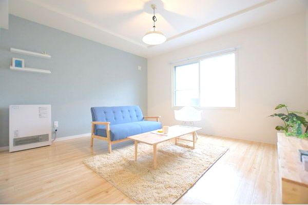 居室・リビング　家具家電等はつきません※同タイプ他号室の参考画像です