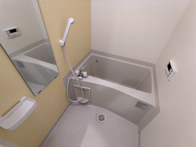 バス・シャワールーム　ゆったり過ごせるお風呂です