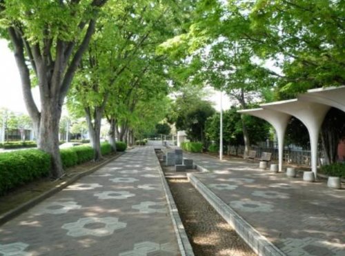 公園　はなみずきのみち緑道（公園）まで788m