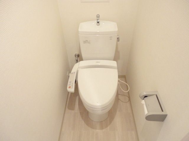 トイレ　★シャワートイレ★