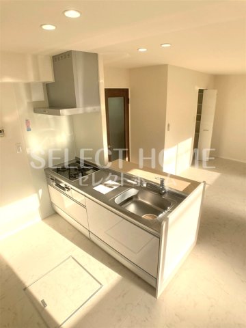 キッチン　コンパクトなキッチンで掃除もラクラク 同型タイプ