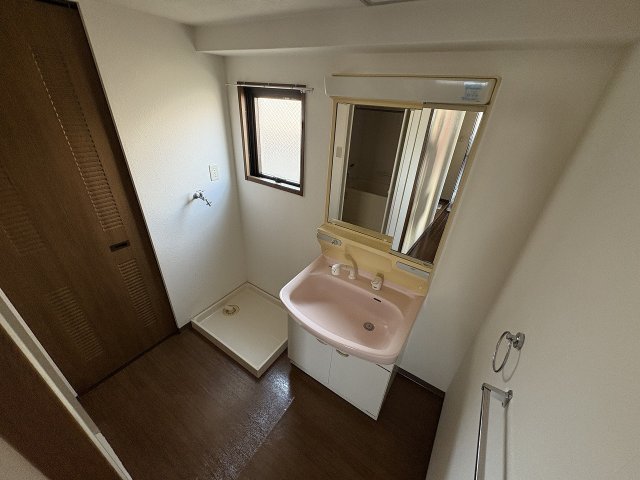 洗面設備　広い洗面スペース