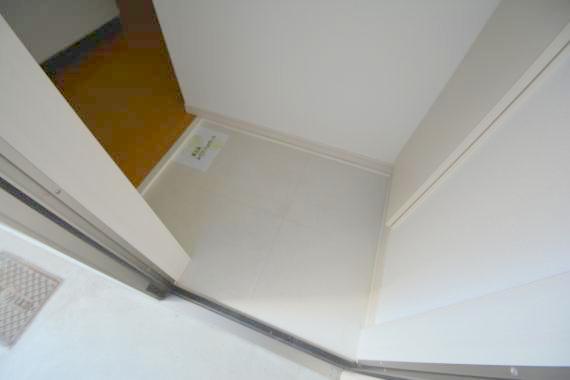 玄関　落ち着いたおしゃれな玄関です。