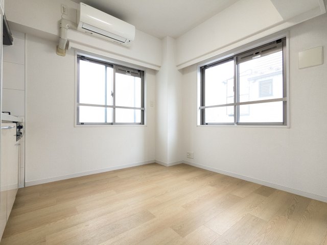 居室・リビング　ゆったりとした居間です