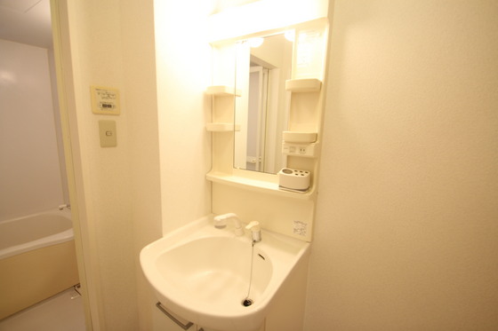 洗面設備　※別部屋の写真です