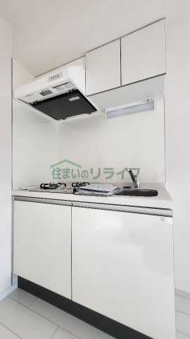 キッチン　別部屋参考写真となります。