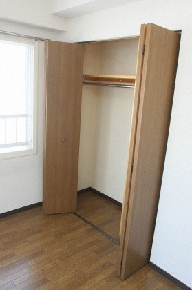 収納　大きめのクローゼット完備しています♪