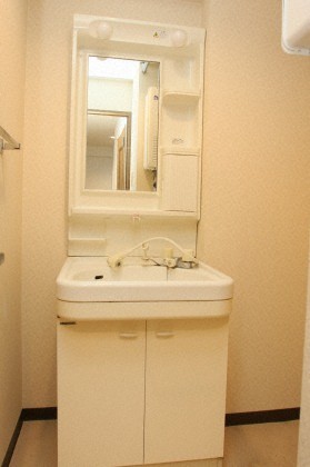 洗面設備　忙しい朝に嬉しいシャンプードレッサー完備♪