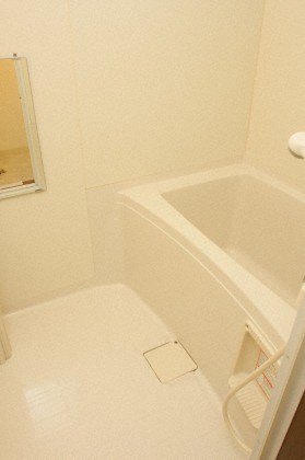 バス・シャワールーム　広々とした浴室で快適お風呂ライフ♪