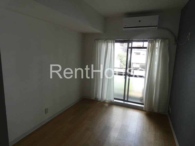 居室・リビング　別号室の参考写真となります