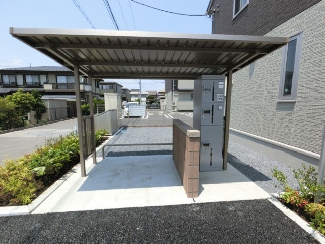 その他　宅配ボックス付き・駐輪場