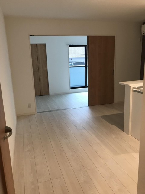 居室・リビング　【居間・リビング】新築時の写真