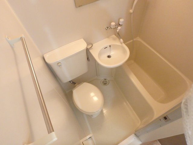 バス・シャワールーム　お風呂です