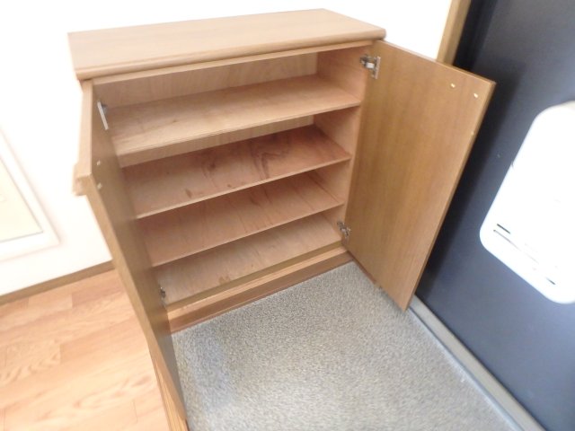 玄関　玄関収納